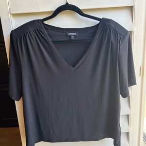 EXPRESS Cropped Padded V-Neck Shoulder Short Sleeve Top